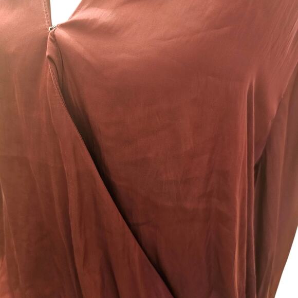 NWT Wrap‑Front Satin Long‑Sleeve Blouse Burgundy Surplice Top Women’s L Old Navy - Picture 3 of 10